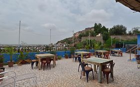 Hotel Bawarri Haveli